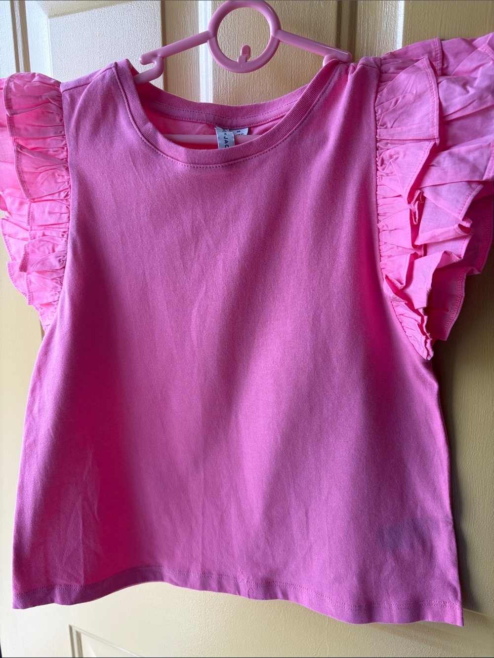 Janie and Jack Bright Pink Ruffle Sleeve Top Size 10 EUC